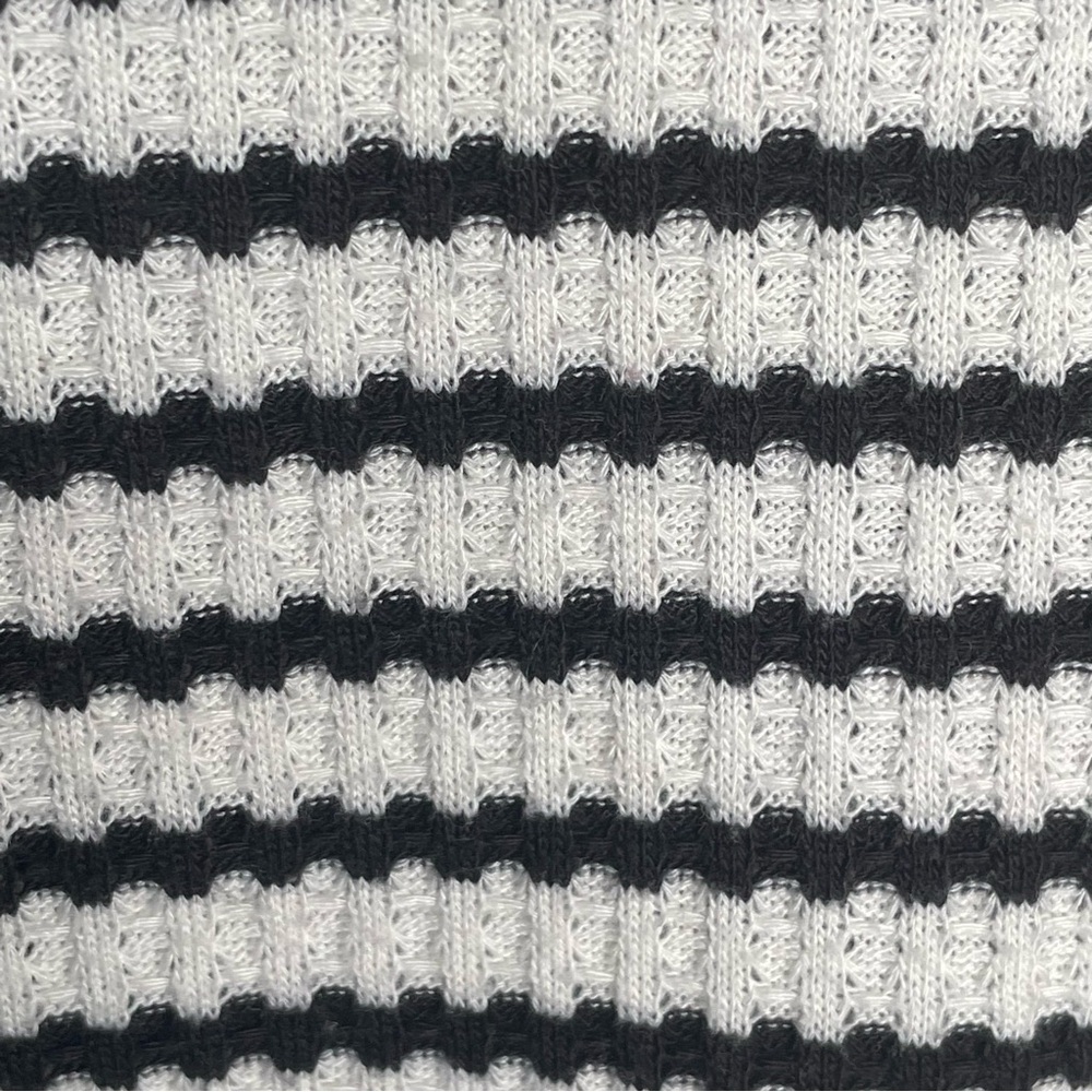 Sundance Striped Waffle Knit Thermal Minimalist Comfy Cozy in Black/White M - Picture 7 of 9